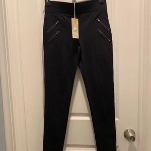 Ashley Classics by 26 International L leggings